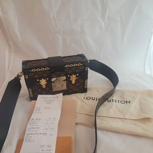 Louis Vuitton Petite Malle